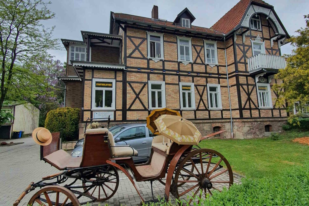Kutsche vor Heimatmuseum