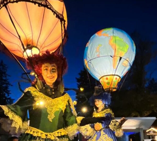 Verkleidete Personen beim Lichterfest in Bad Sachsa